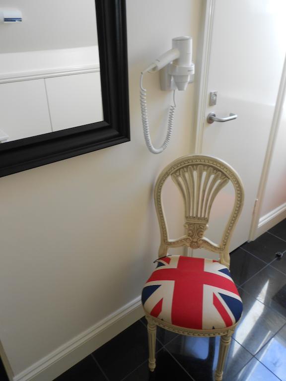 Mapesbury Hostel London Rum bild